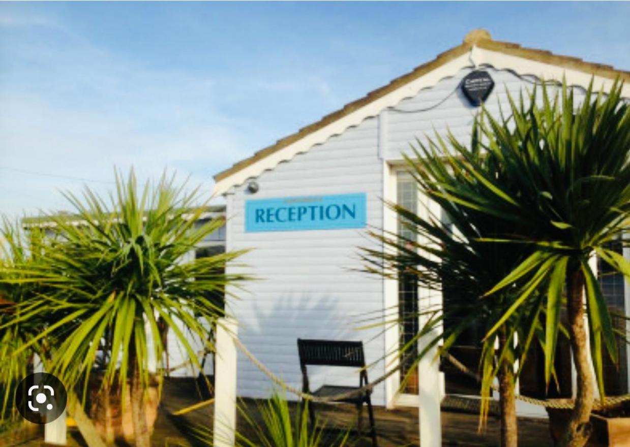 Leysdown-On-Sea Saddlebrook Holiday Park 3 Bedroom Brick Built Chalet Bungalow Kültér fotó